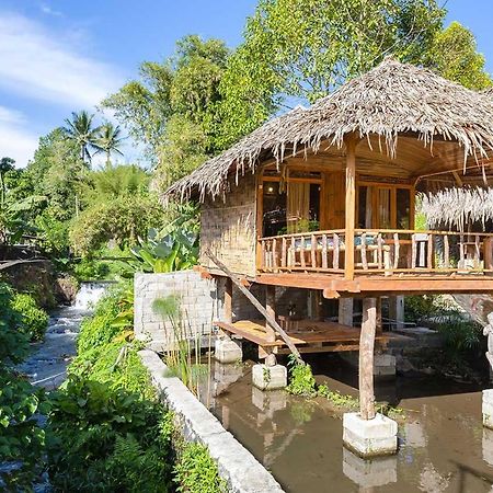 Onong'S Homestay & Cafe Tomohon Exterior foto